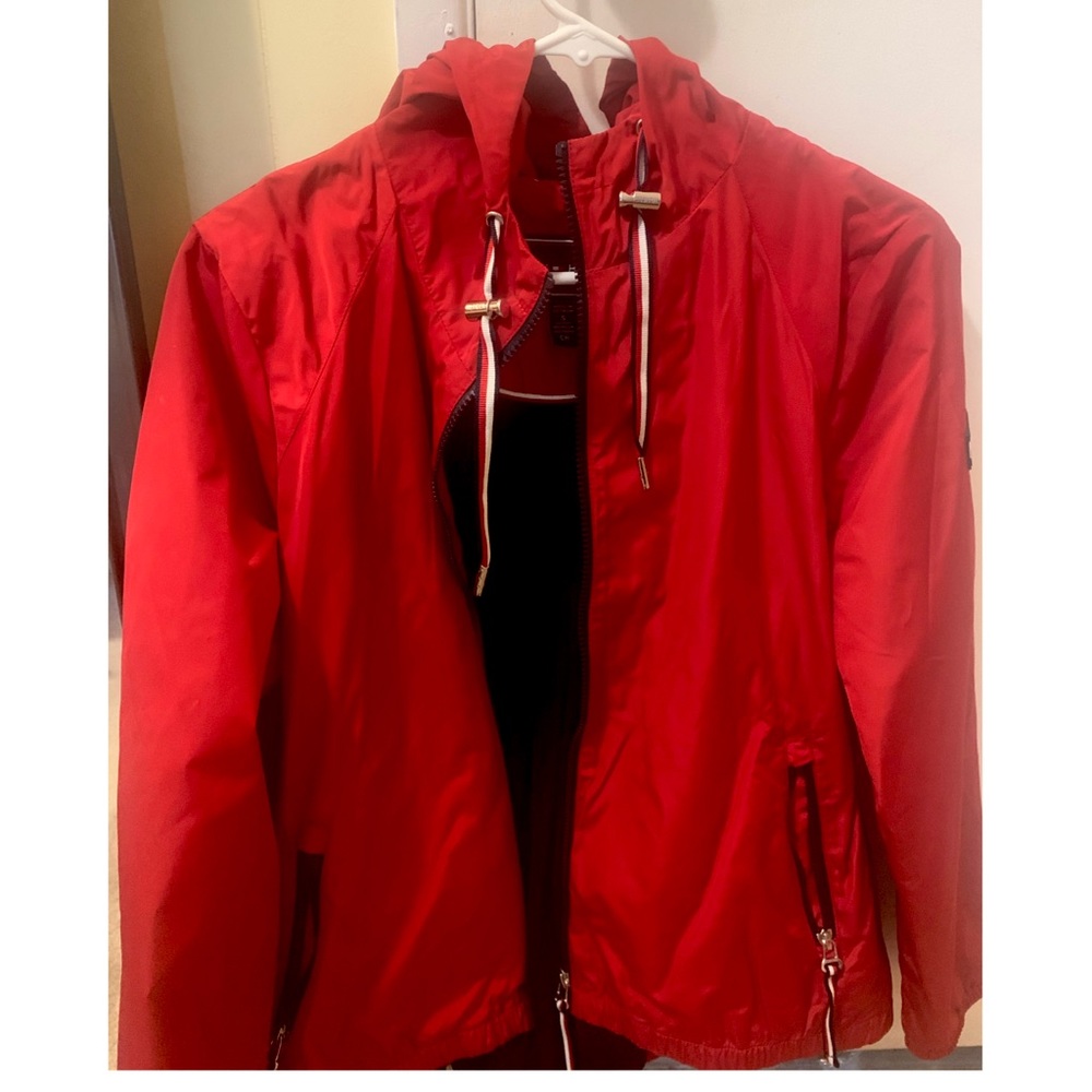 Tommy Hilfiger red windbreaker/rain hooded jacket
